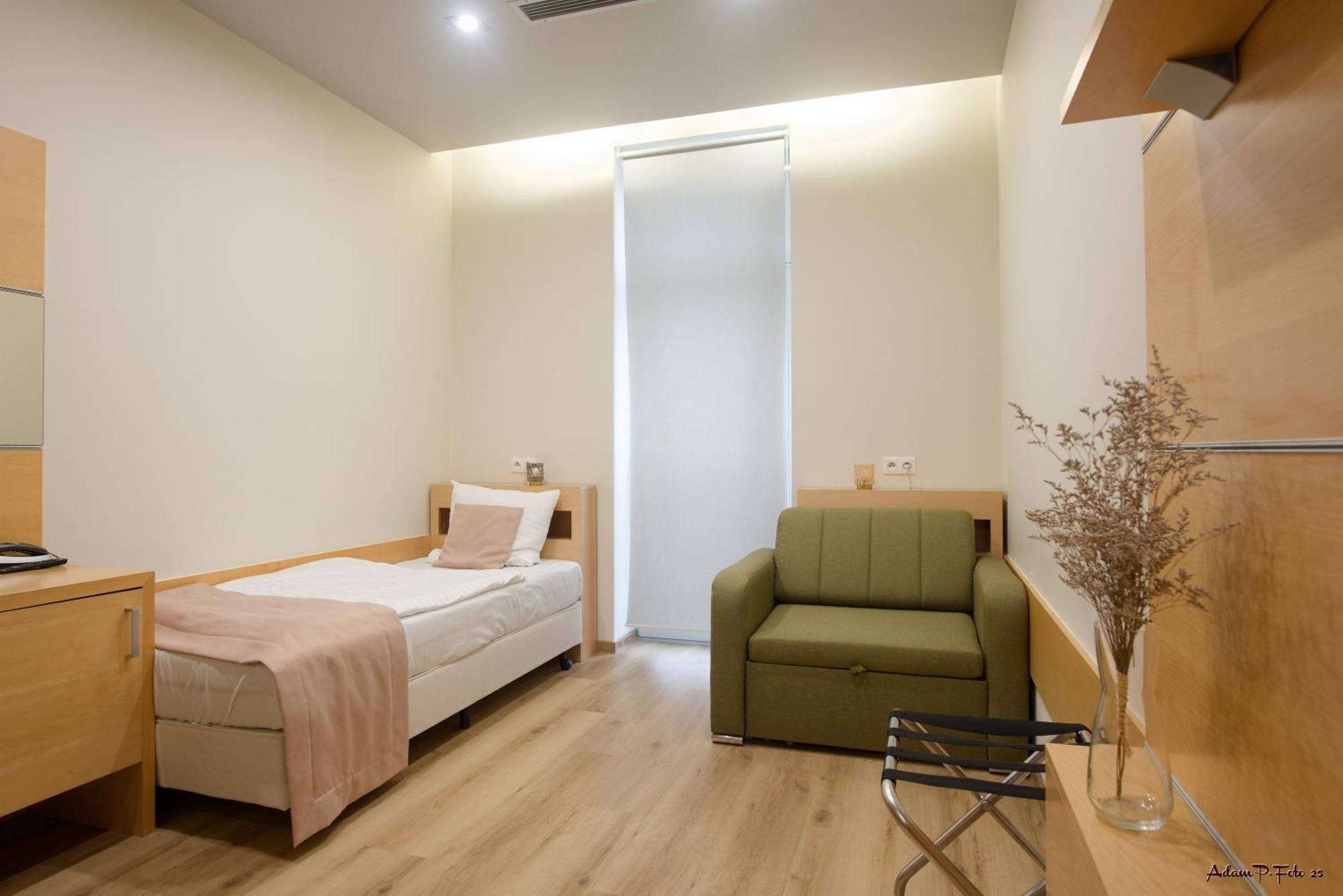Hotel Kolna Krakow Bagian luar foto